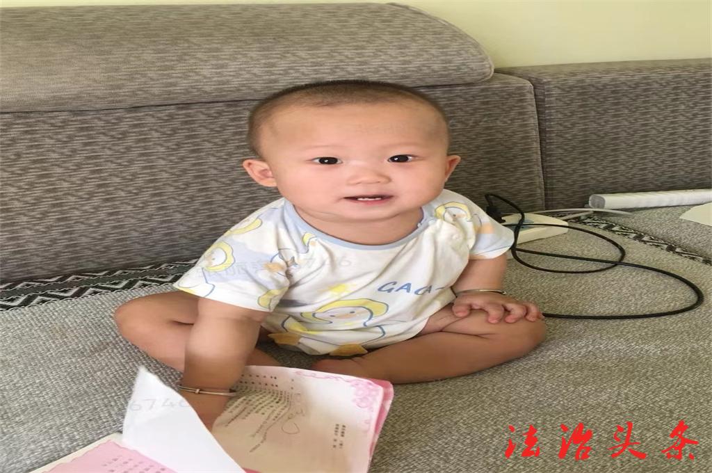 谭德宝儿子然然.jpg